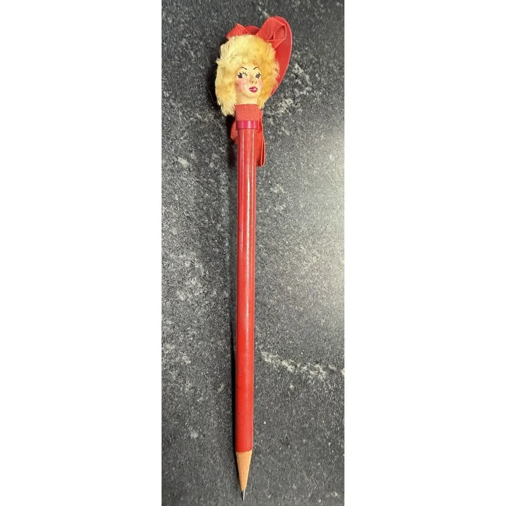 The Unbranded Brand vintage novelty